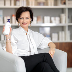 Dr. Rucsandra Hurezeanu despre balsamul de corp Ivahidra+ pe care-l folosește zilnic